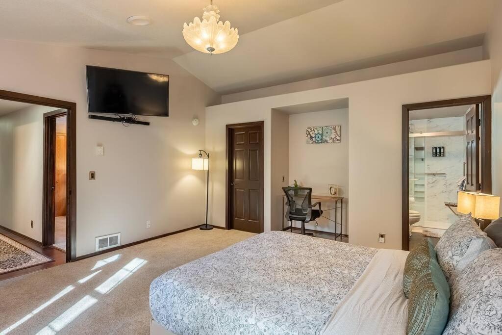 Comfy 4B/2B Home Near Dunes & Ocean! Pet Friendly! フローレンス エクステリア 写真