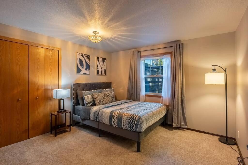 Comfy 4B/2B Home Near Dunes & Ocean! Pet Friendly! フローレンス エクステリア 写真